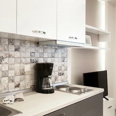 Apartment Valaoritou Eleonora